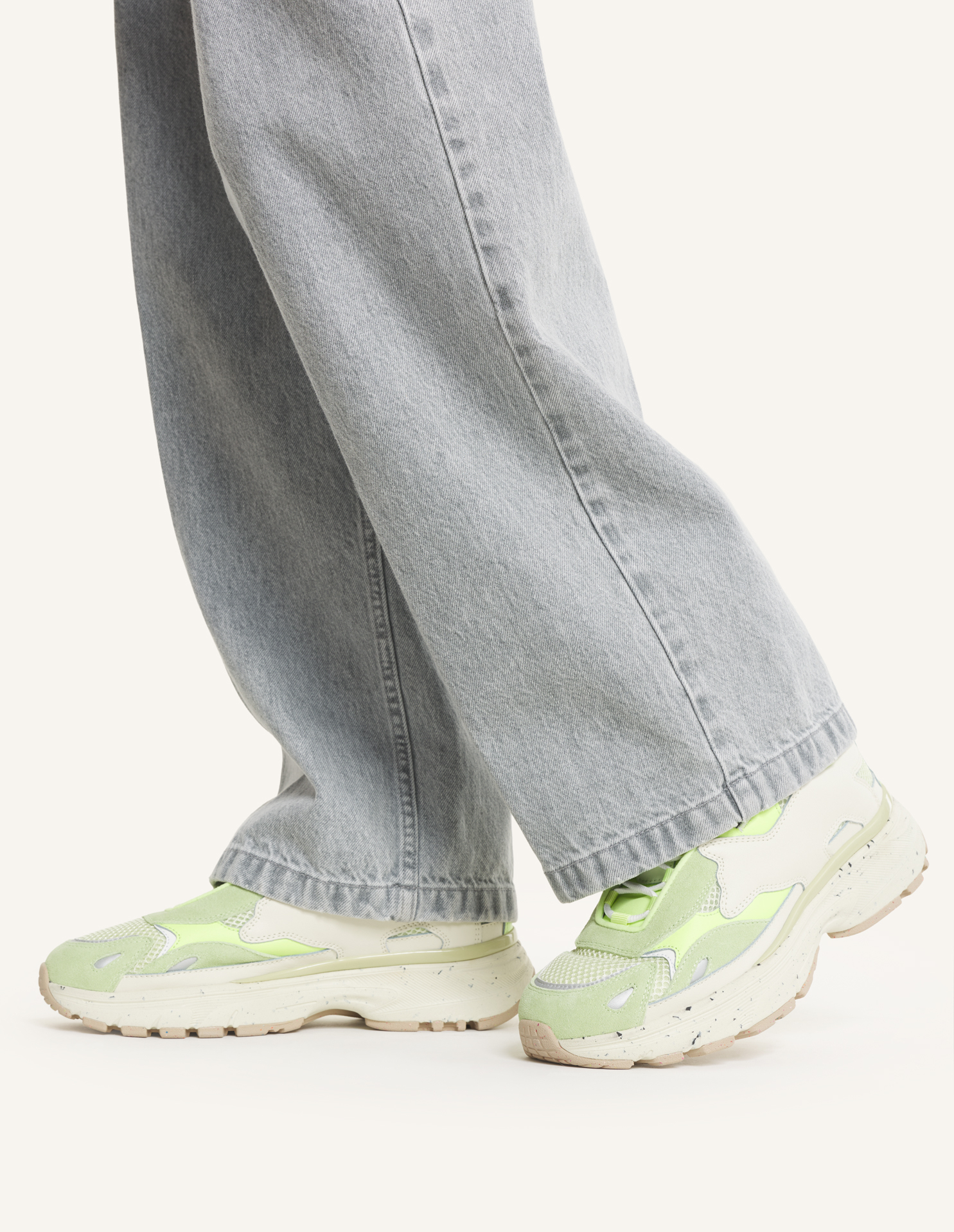 SORA RUNNERS | Maison Kitsuné