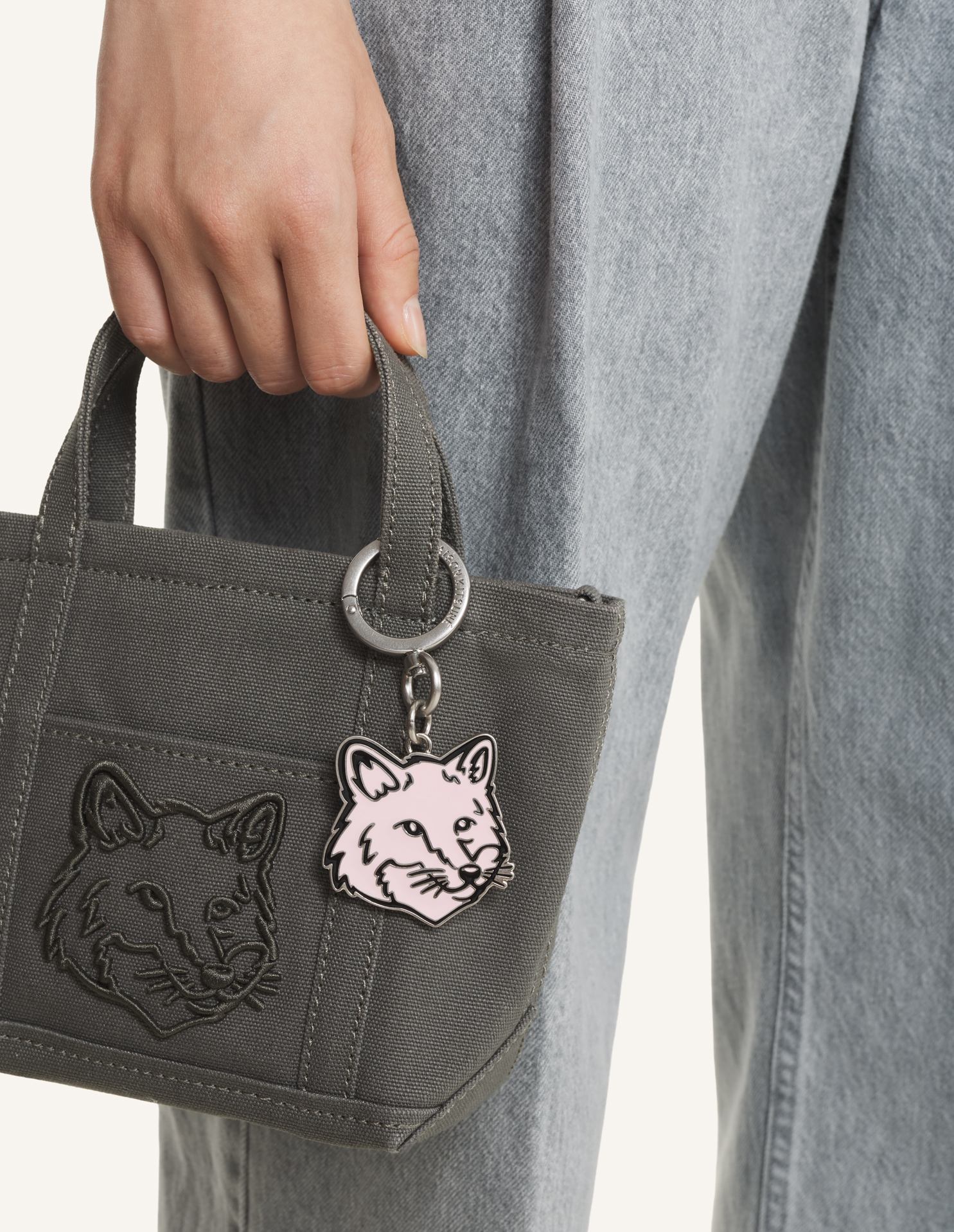 FOX HEAD CHARM | Maison Kitsuné