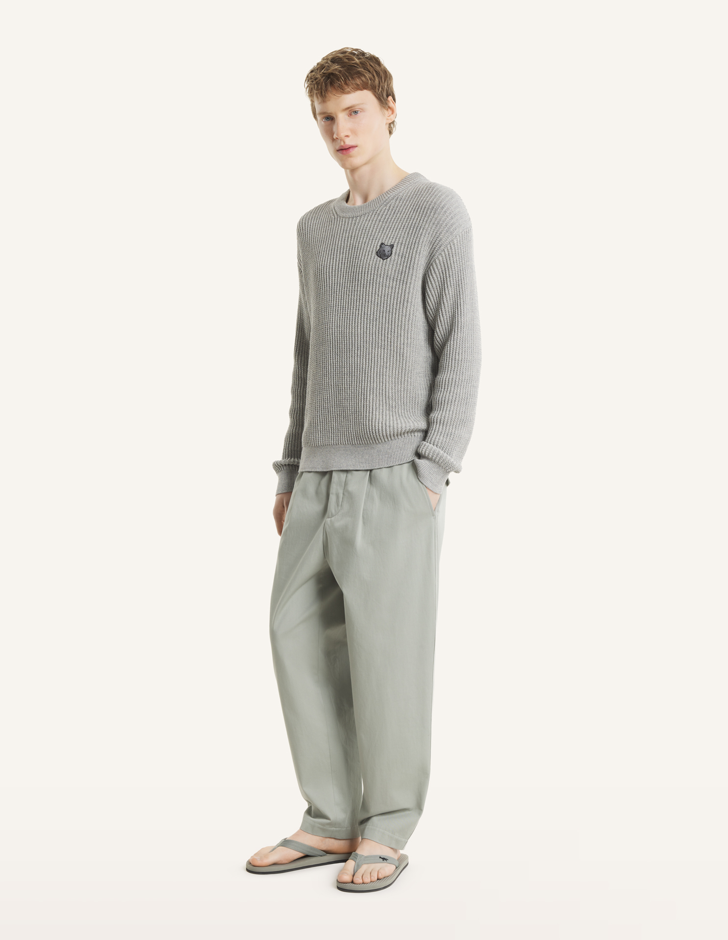 ELASTICATED PLEATED PANTS | Maison Kitsuné