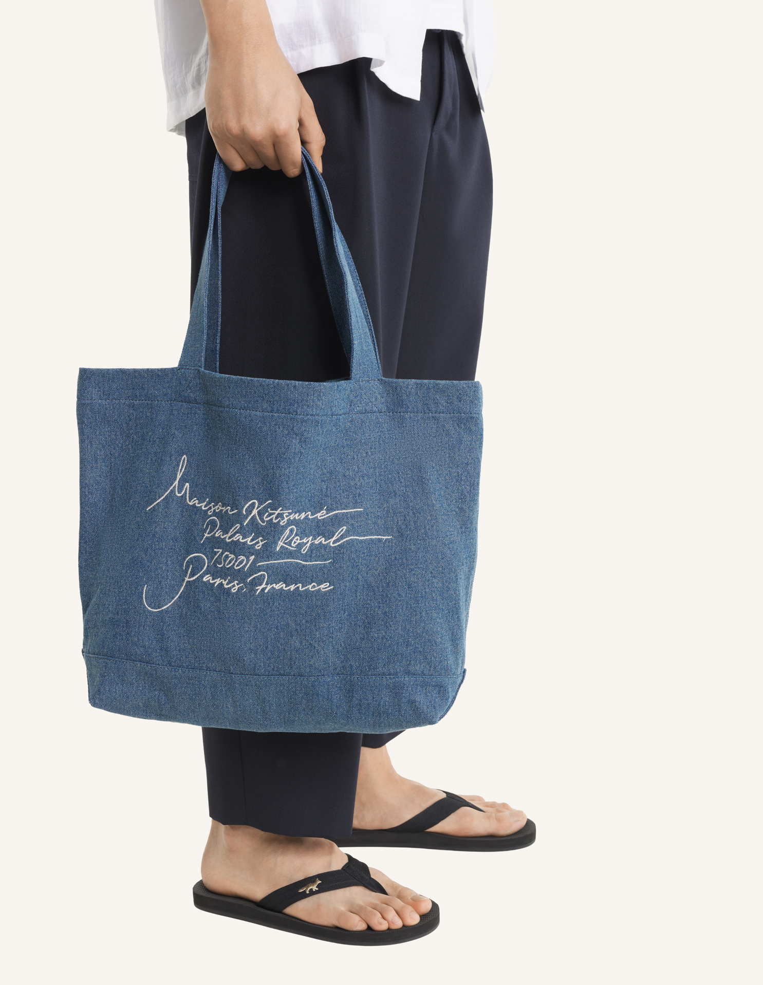 【完売品】デニム トートバッグ Katsuo Design POETIC SCRIPT デニム トート | Maison Kitsuné