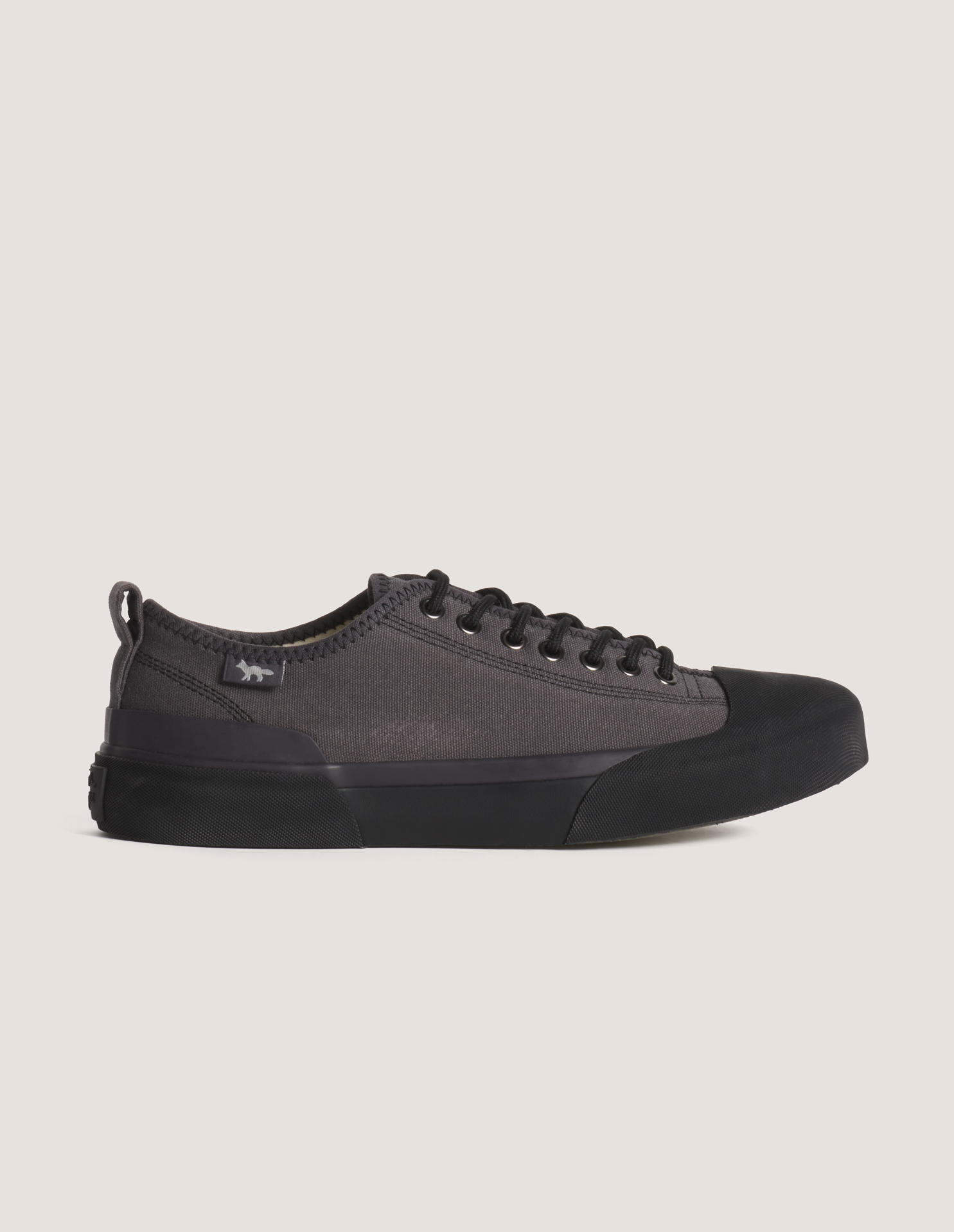 CANVAS SNEAKERS | Maison Kitsuné