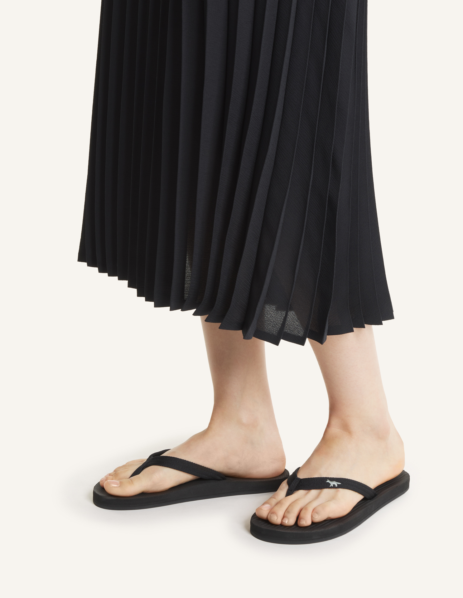 MAISON KITSUNE x INDOSOLE EASY LIVING | Maison Kitsuné